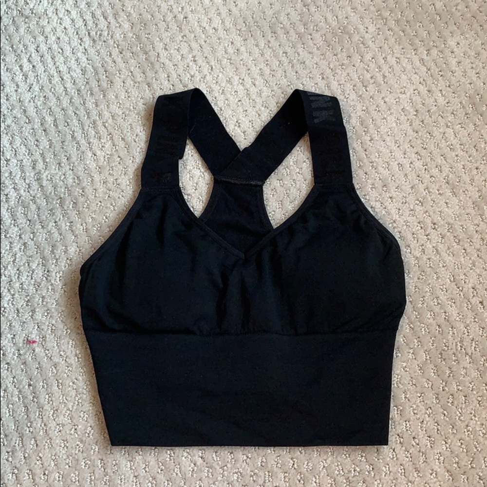 NWOT Pink VS black sports bra size small